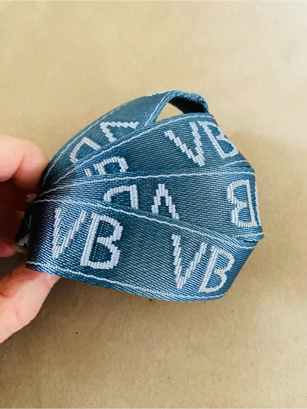 Vera Bradley Webbing Lanyard NWT “VB Lisbon Medallion”
